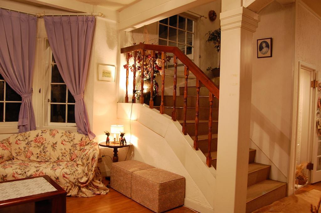Petit Hotel And Restaurant Air Mail Hakuba Room photo